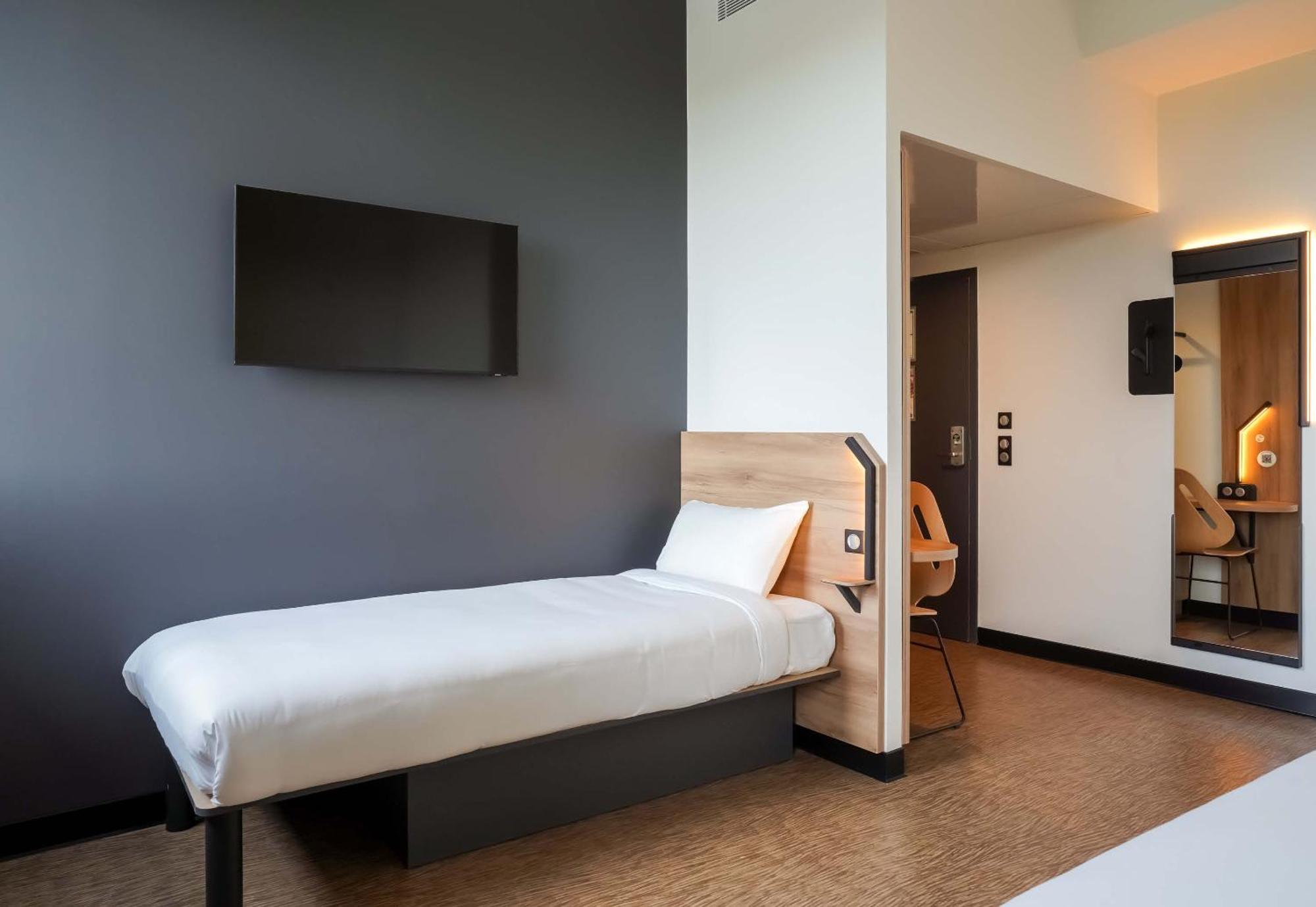 B&B Hotel Paris Porte D'Orleans Монруж Экстерьер фото