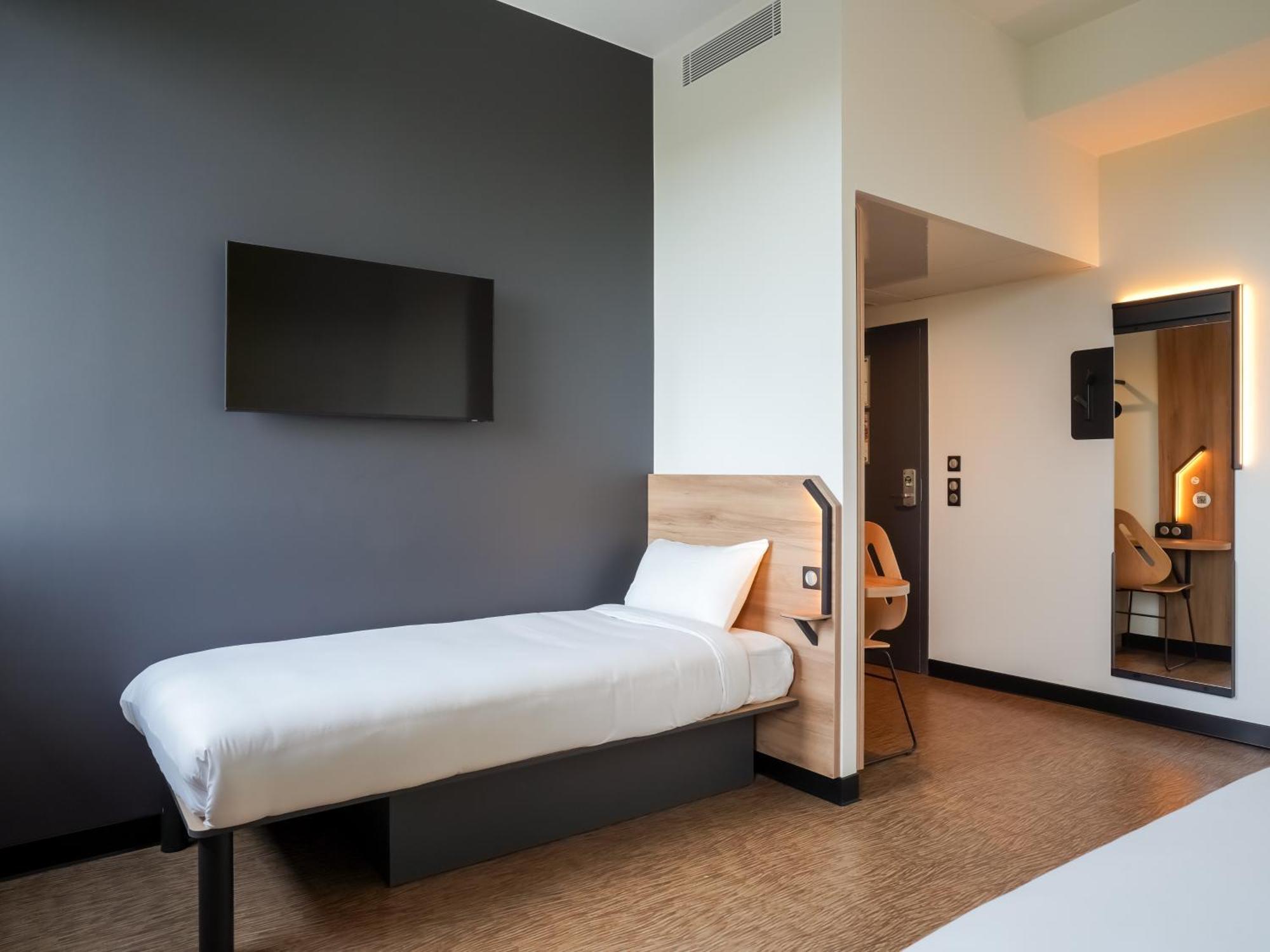 B&B Hotel Paris Porte D'Orleans Монруж Экстерьер фото